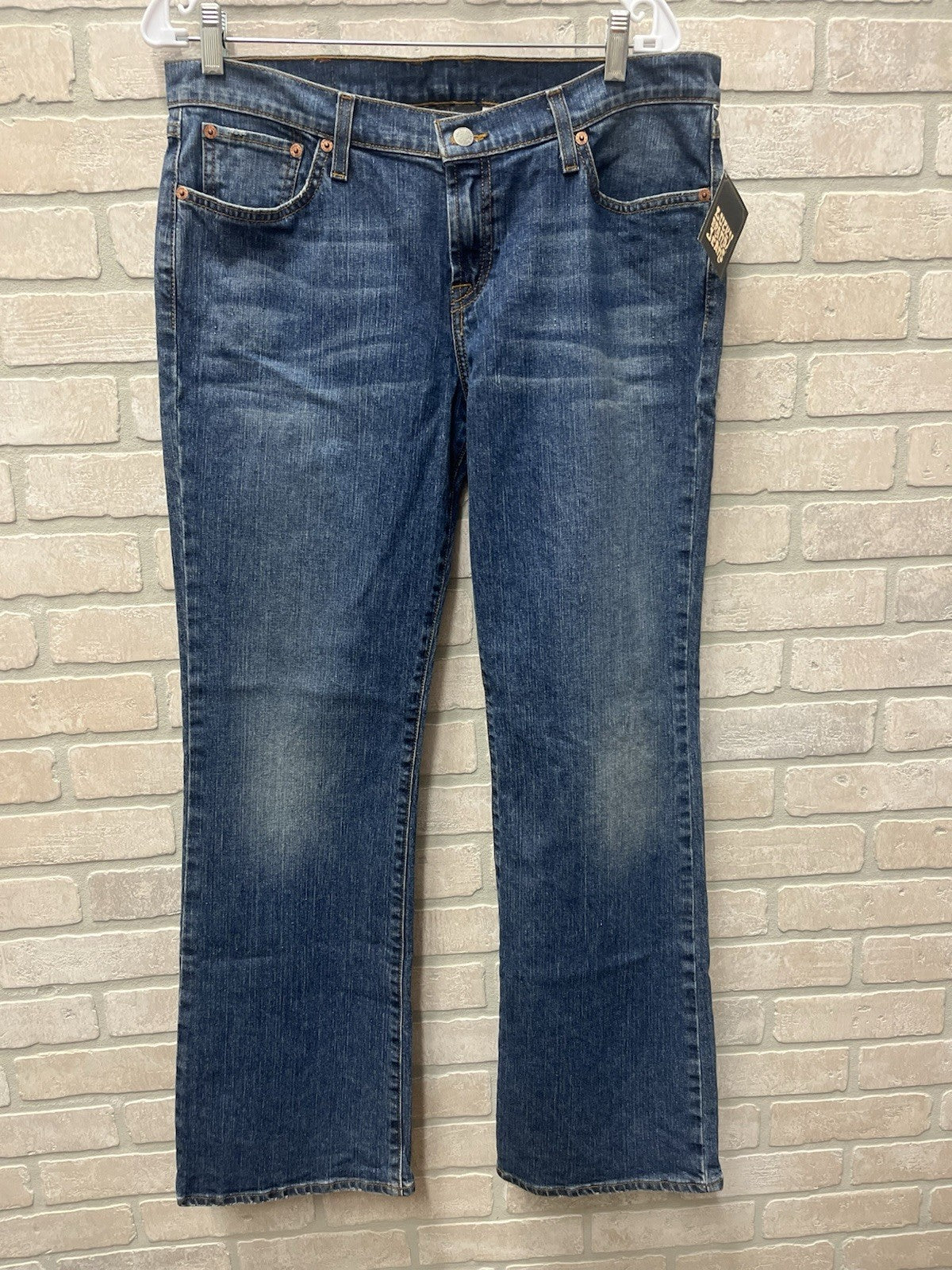 Lucky brand men’s denim jeans Sz 36/32 Blue boot cut Dungarees Regular fit
