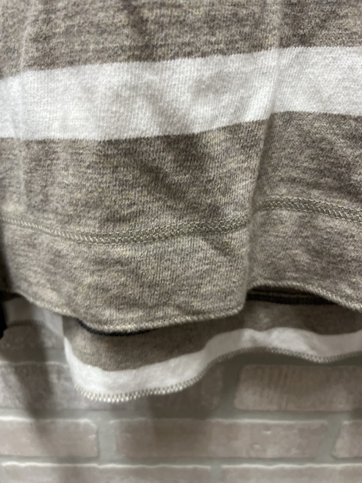 American Eagle men’s long sleeve pullover rugby style Sz L brown stripe NWT