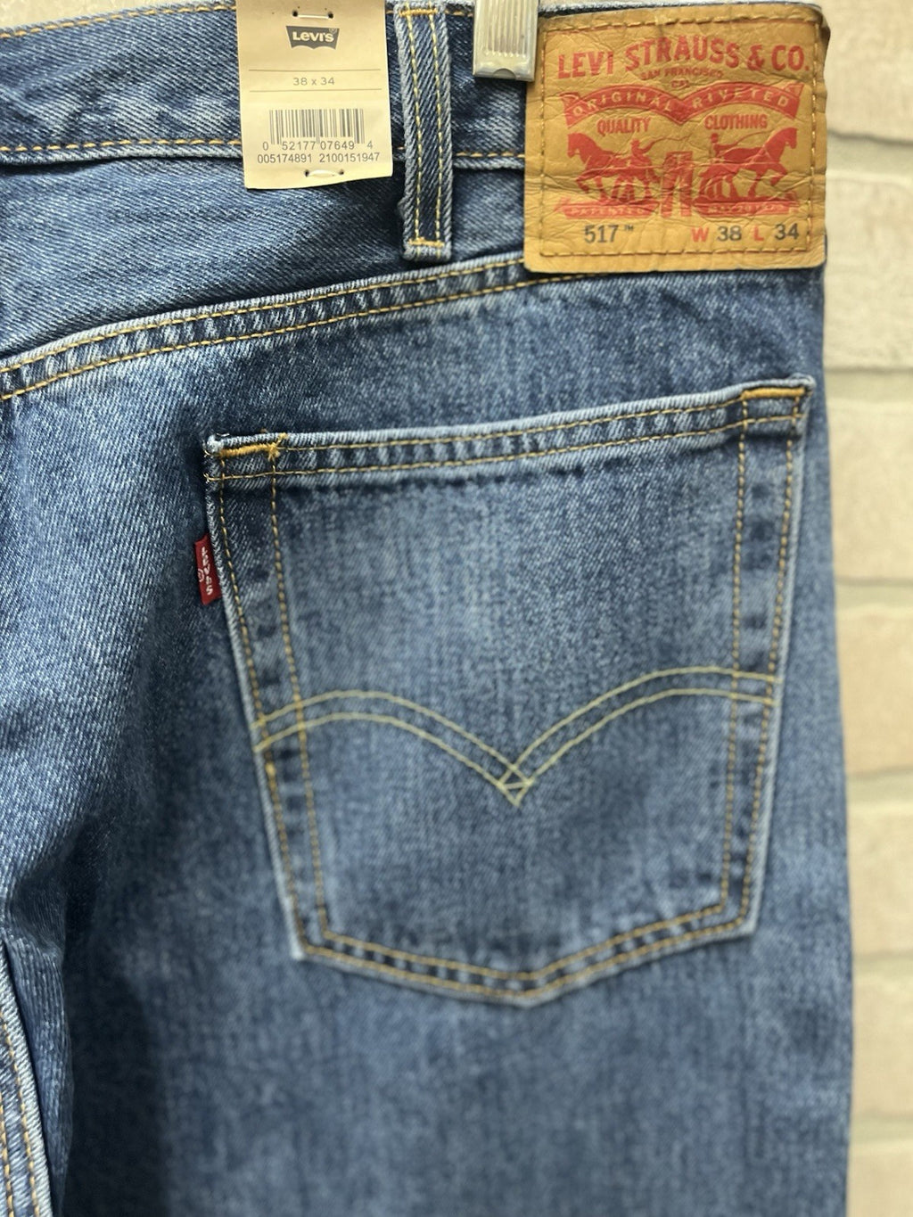 Levi's 517 Men’s Denim Jeans Sz 38/34 Boot Cut NWT country boy
