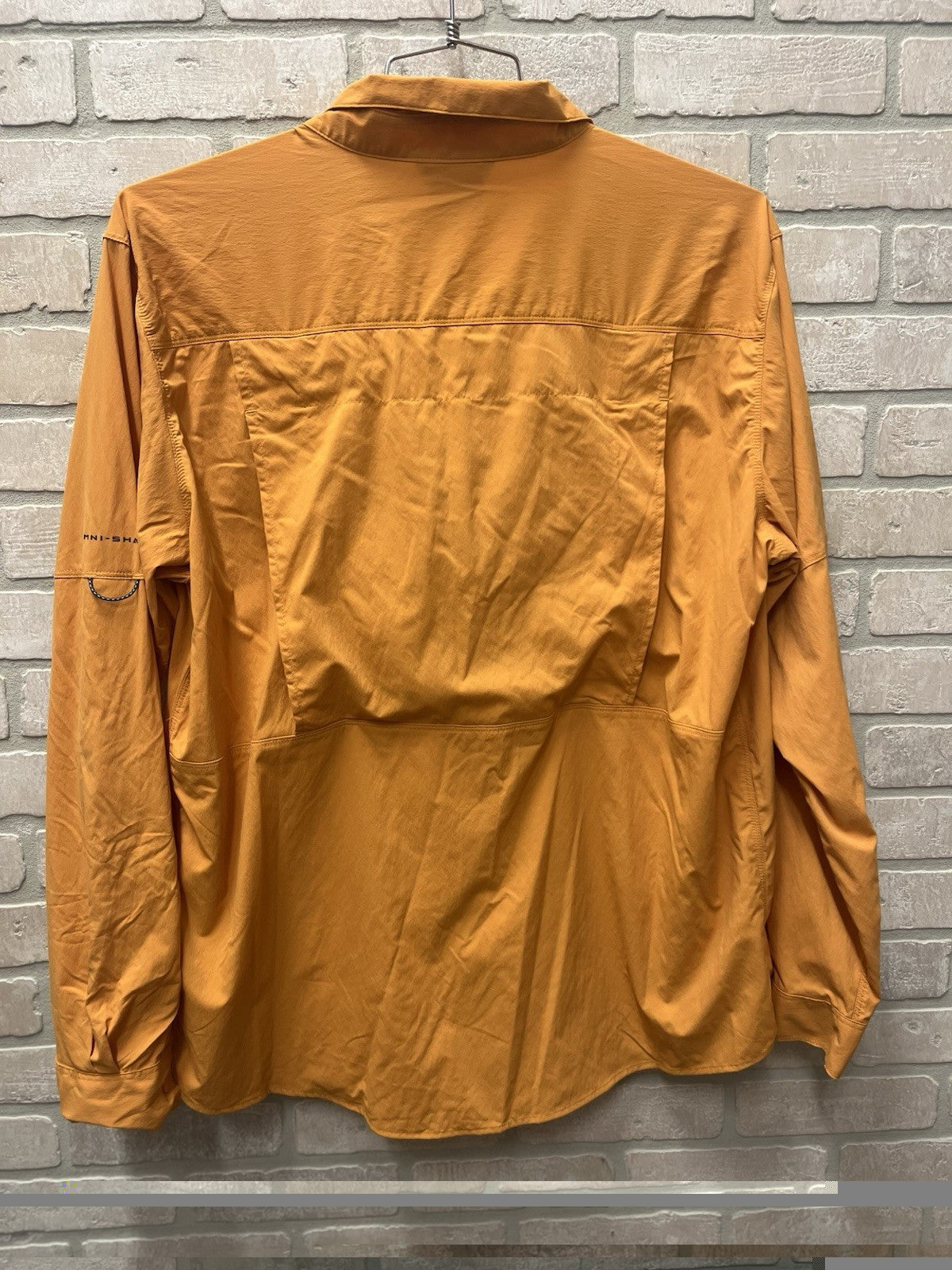 Columbia Men’s long sleeve button-downshirt Sz XL Omni Shade sportswear NWT