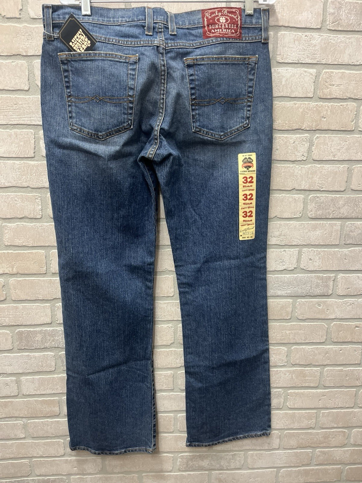 Lucky brand men’s denim jeans Sz 36/32 Blue boot cut Dungarees Regular fit