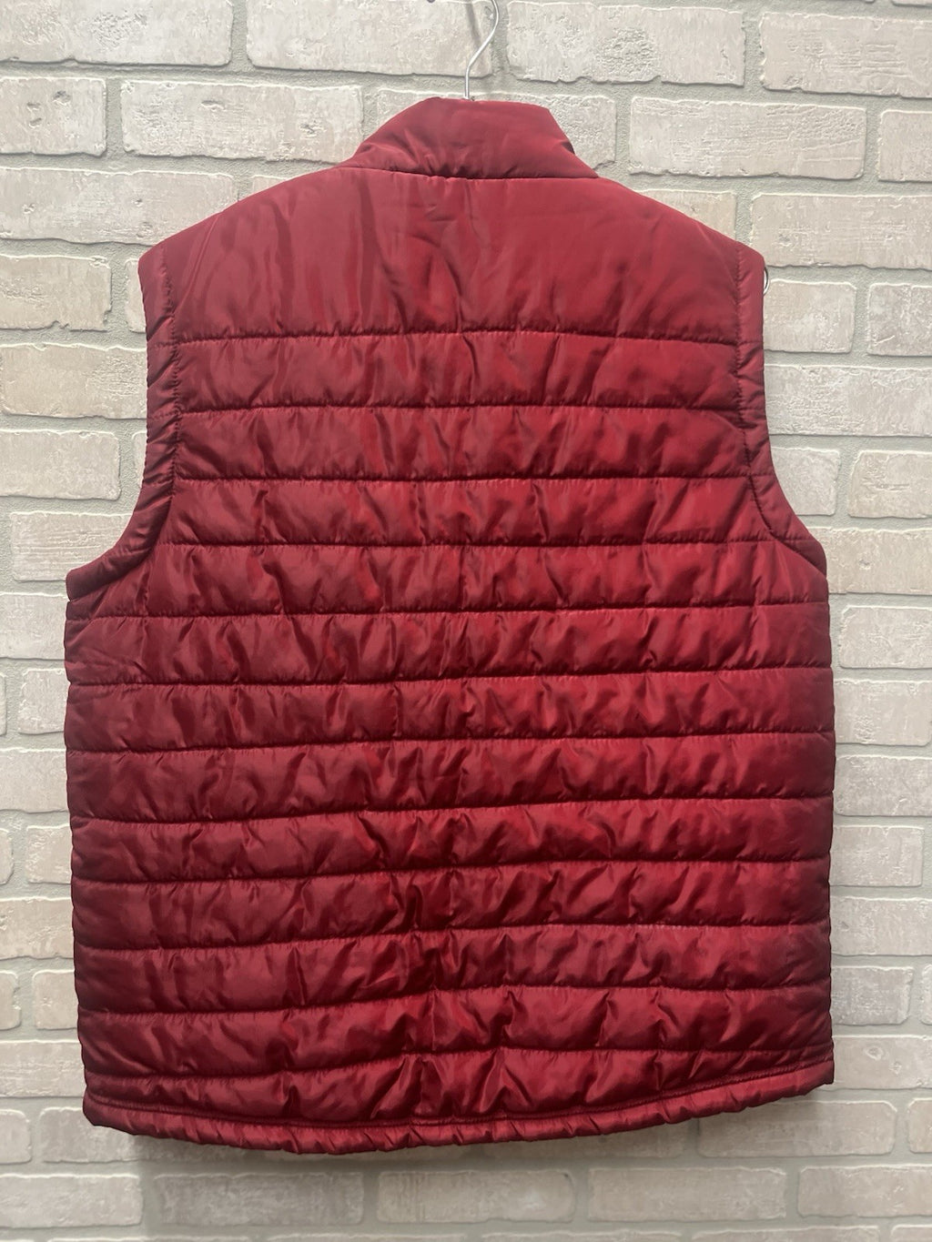 True religion men’s red puffer vest Sz XL full zip estimated with pockets