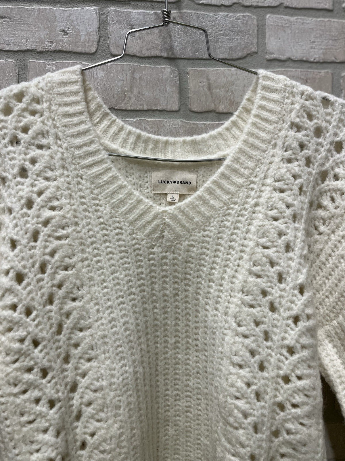 Lucky brand sweater for women Sz L 12/14 White V neck cable net NWT