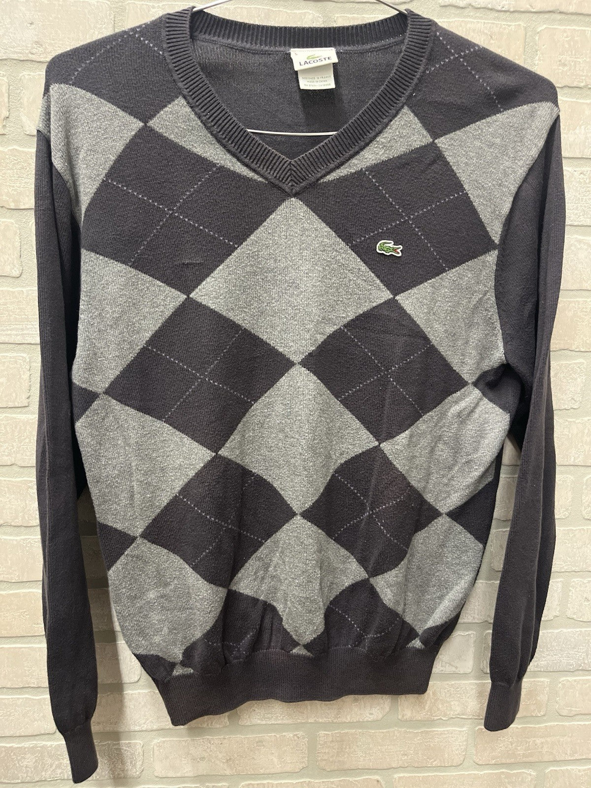 Lacoste sweater men’s Sz L black V-neck long sleeve pullover Alligator logo
