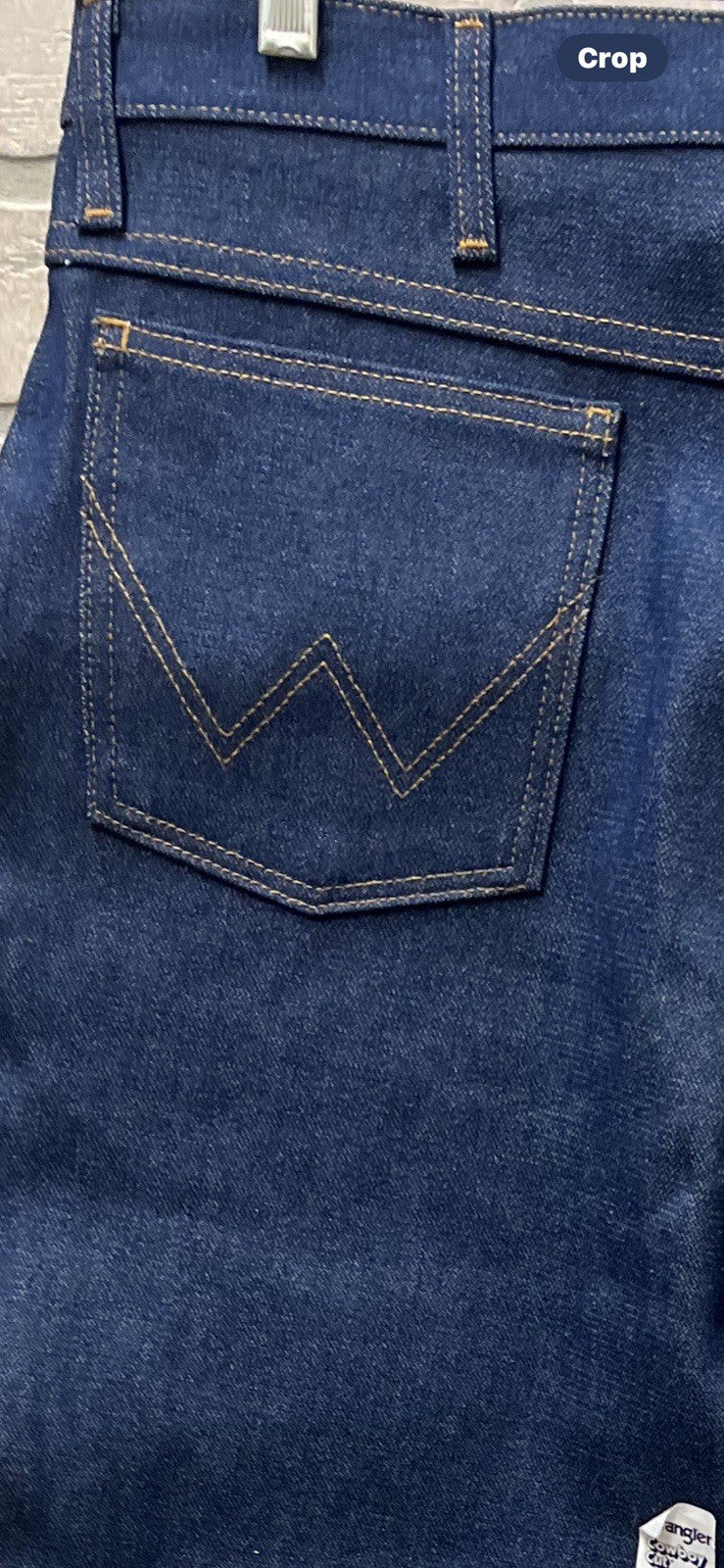 Wrangler men’s cowboy cut denim jeans Sz35/32 Length 44” Boot cut regular fit