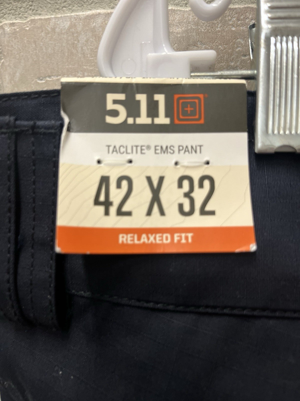 511 tactical Men’s Pants Sz 42/32 navy blue cargo military NWT
