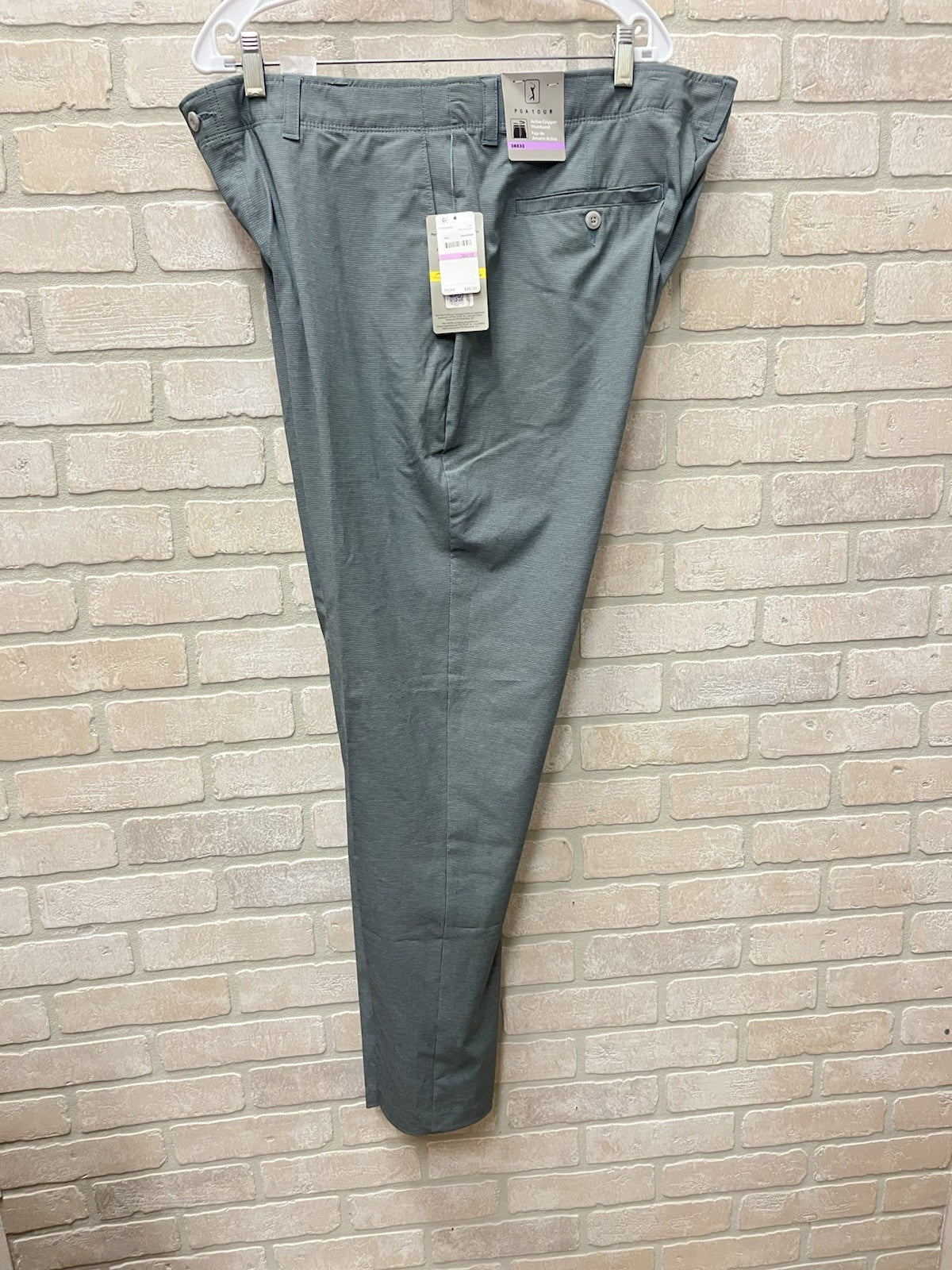 PGA TOUR Golf Pants Mens 38X32 Gray Performance Stretch Gripper Waistband NWT