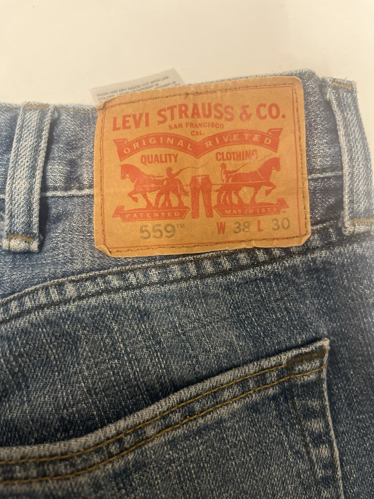 Levi’s 559 Relaxed Straight Jeans Men’s 38x32 Light Wash Denim