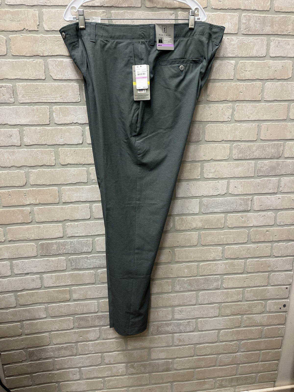 PGA TOUR Golf Pants Mens 38X32 Gray Performance Stretch Gripper Waistband NWT