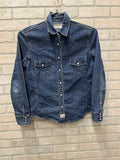 Levi Strauss woman’s pearl snap long sleeve denim shirt Sz M 8/10 stretch
