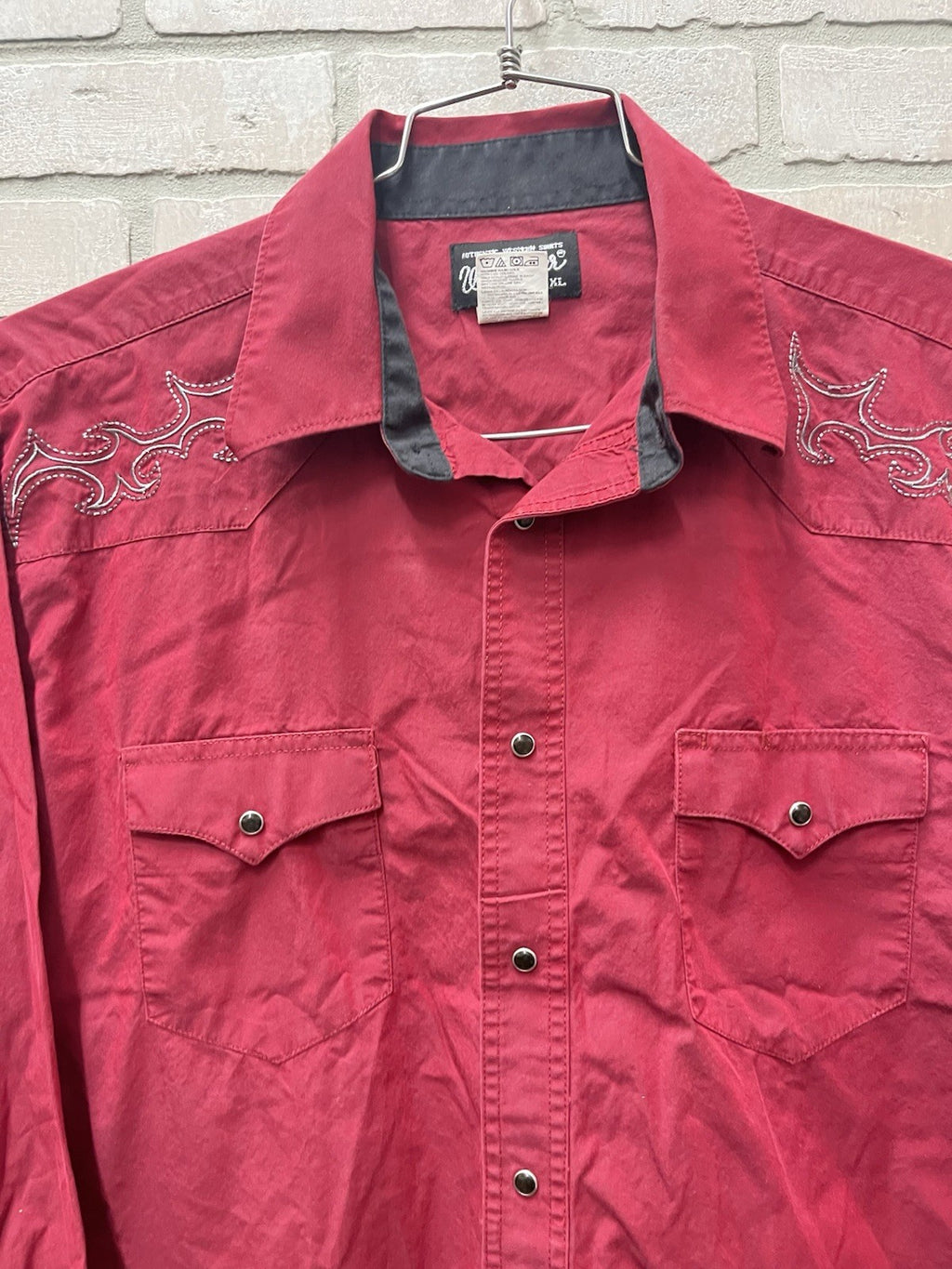 Wrangler Pearl Snap Shirt Men’s Size XL Red Western Long Sleeve Cowboy