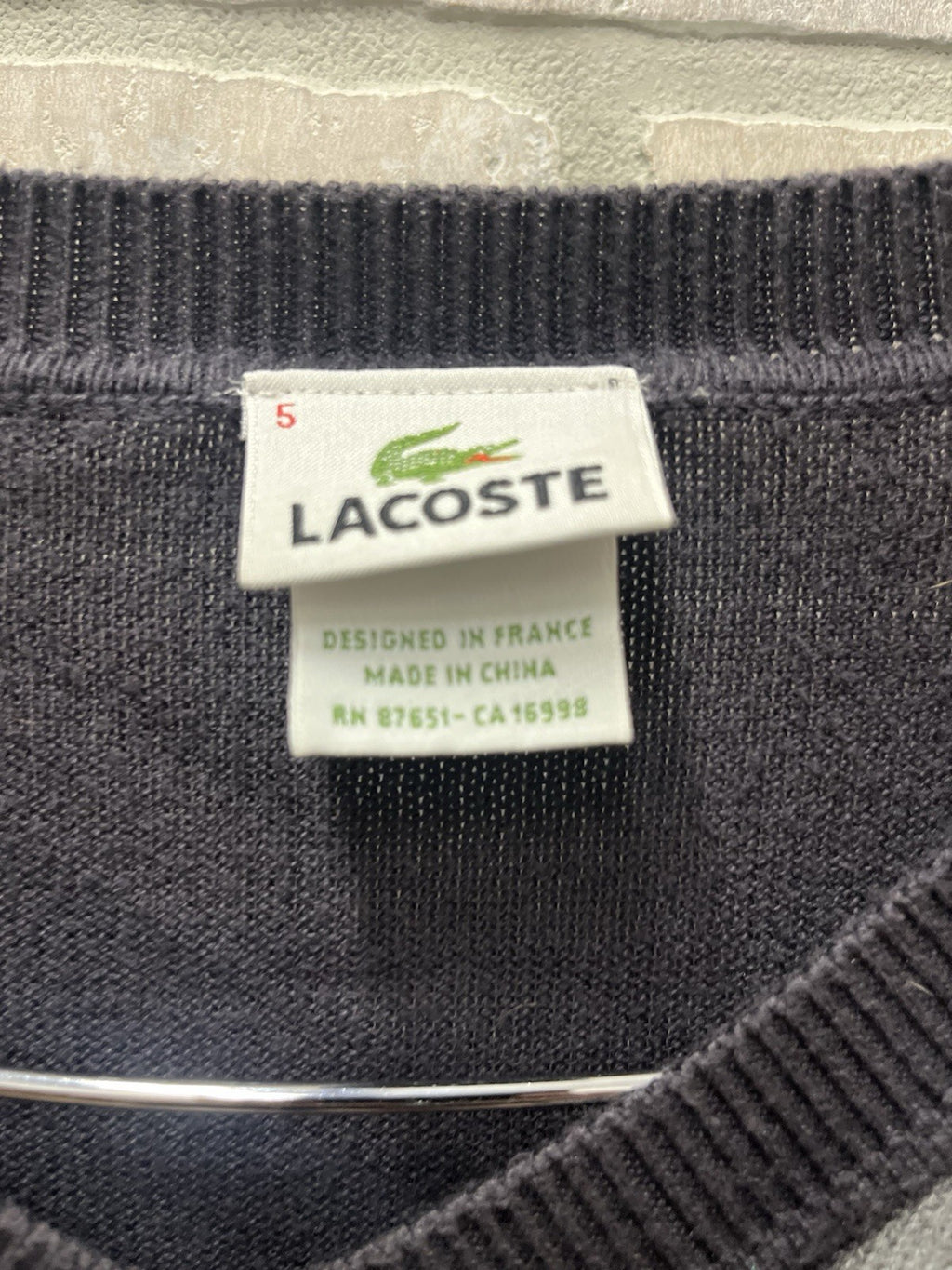 Lacoste sweater men’s Sz L black V-neck long sleeve pullover Alligator logo