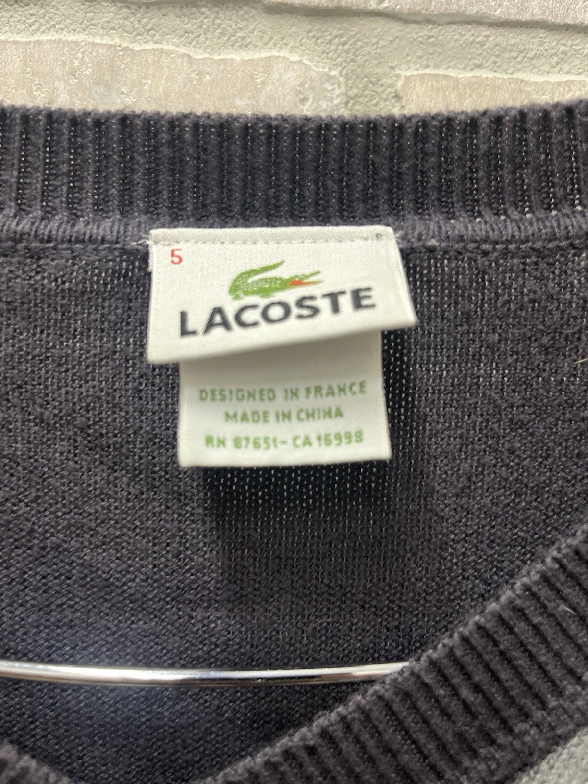 Lacoste sweater men’s Sz L black V-neck long sleeve pullover Alligator logo