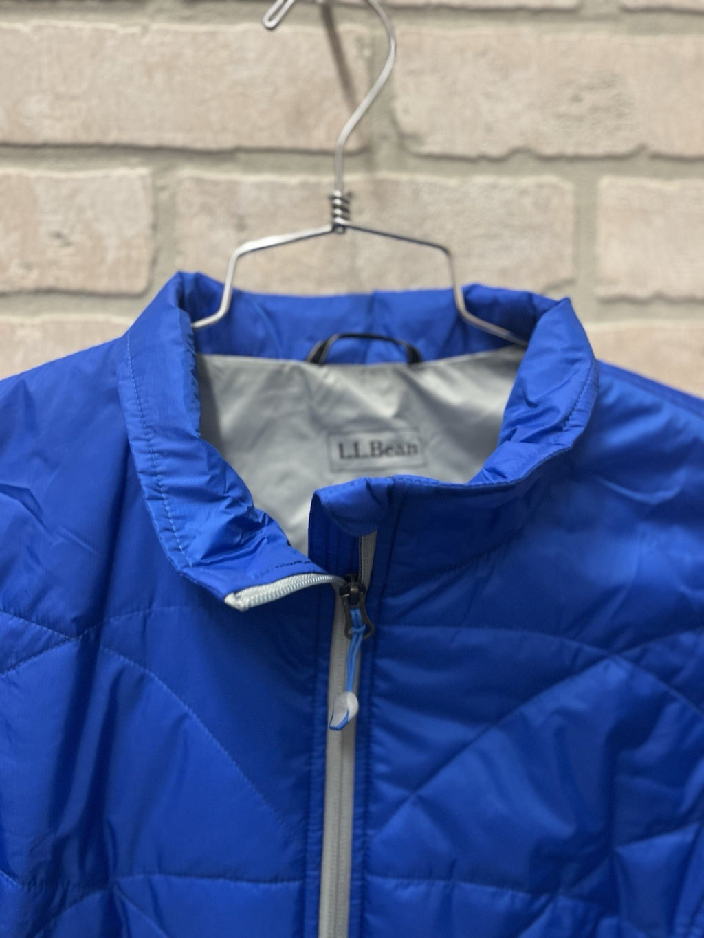 L.L. Bean men’s Puffer jacket Sz L Blue performance Active