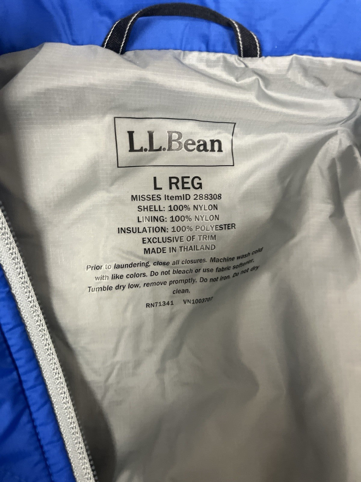 L.L. Bean men’s Puffer jacket Sz L Blue performance Active