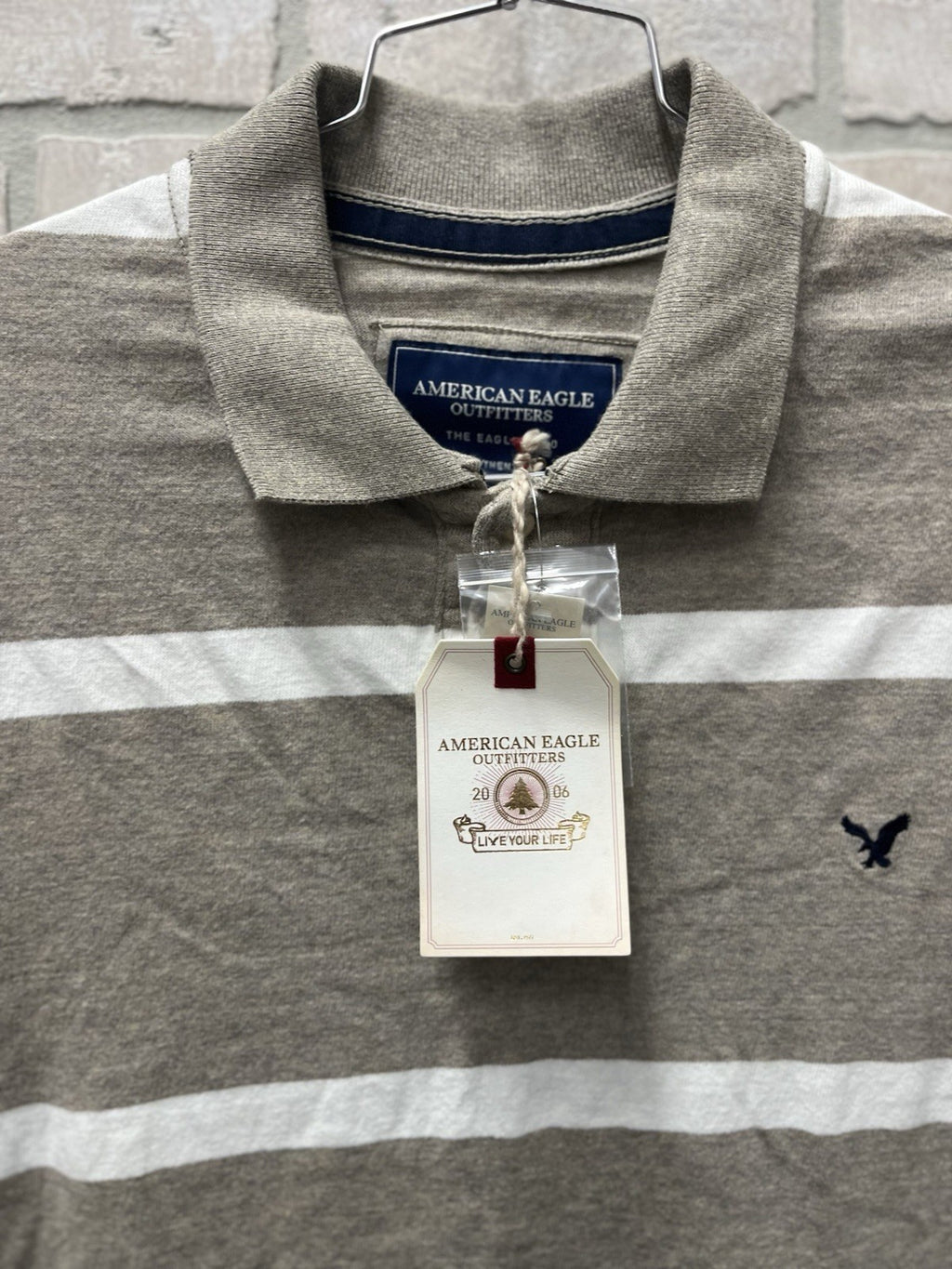 American Eagle men’s long sleeve pullover rugby style Sz L brown stripe NWT