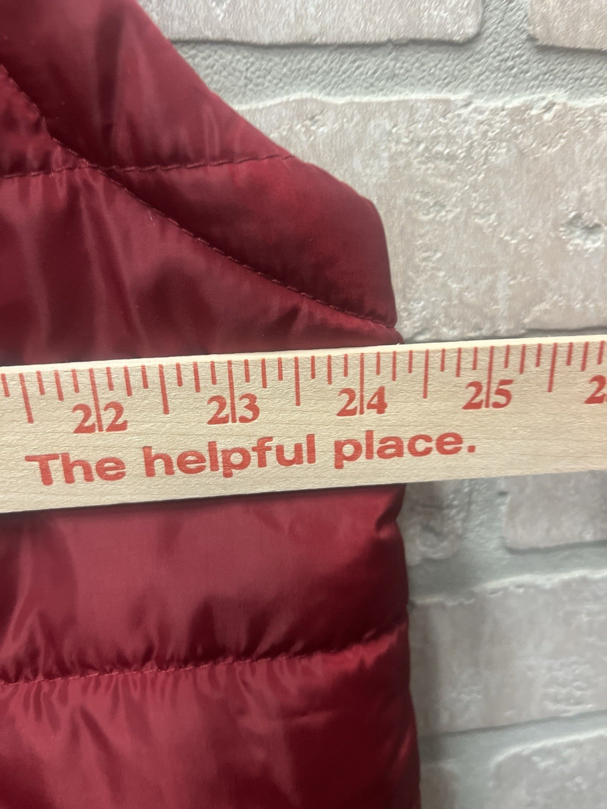 True religion men’s red puffer vest Sz XL full zip estimated with pockets